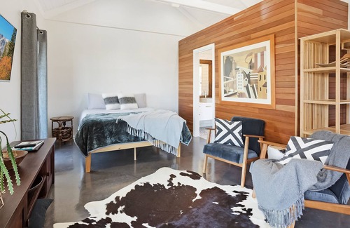 Merimbula Apartment | Hill St Studio - 2+ nights