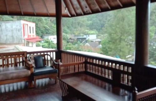 Megamendung Villa | Hill Top
