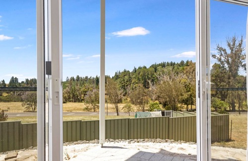 Nannup House | Hill View Cottages – Sail A & Sail B in Picturesque Nannup