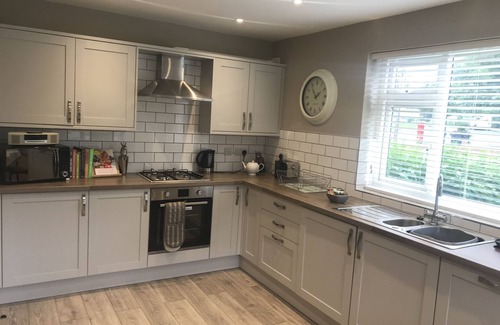 Scarborough House | Hill View, Scalby - village holiday home, great for families and friends