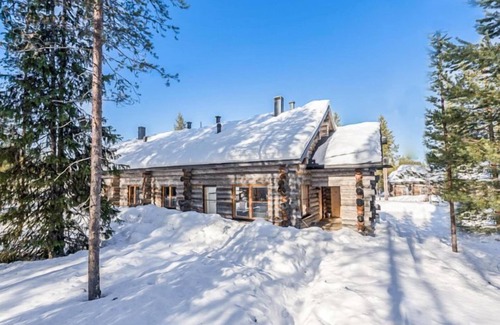 Akaslompolo House | Hillankukka 5 by Interhome