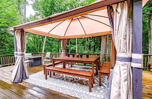 Norway Cabin | Hillbrook Cabin - Hike, ski, kayak and more! Downtown shops + restaurants, 6 ppl