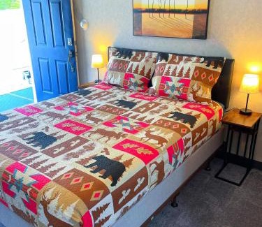 Rapid River Hotel | Hillcrest Motel