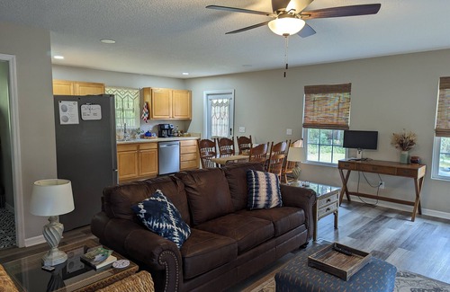 White Springs House | Hillside Abode in the Heart of Historic White Springs and the Suwannee River