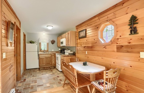 Leeper Cabin | Hillside Cabin in Cook Forest