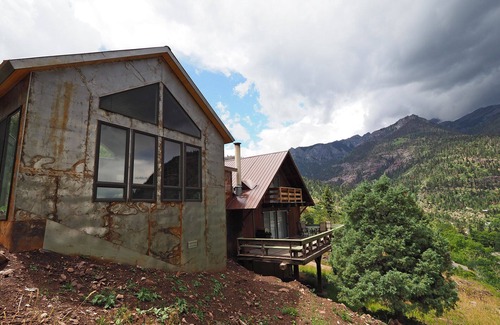 Ouray House | Hillside Haven: Extended-Stay Cabin with Stunning Ouray Views
