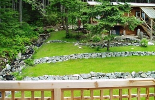 Juneau House | Hillside Haven - Secluded Guest Suite with Your Own Private Spa.