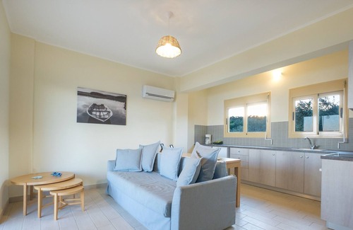 Messini Apartment | Hillside residences