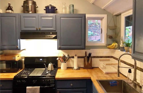 Guerneville Cottage | Hillside Retreat in the Redwoods w/Hot Tub, Pet-Friendly