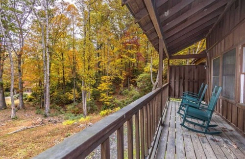 Springmaid Mountain Apartment | Hillside Triplex Main