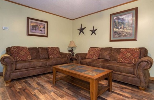 Springmaid Mountain Apartment | Hillside Triplex Main