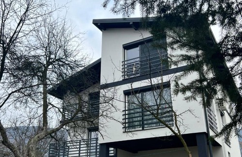 Hadzici Villa | Hillside Villa Sarajevo - Three bedroom Villa with Terrace