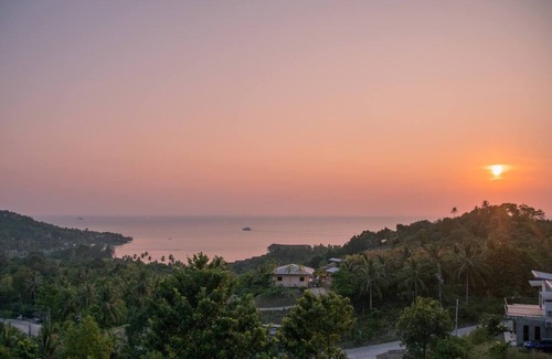 Ko Pha-ngan House | Hilltop both sides ocean view house with trendy interior.