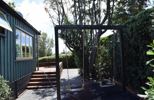 Hilltop House | HILLTOP COTTAGE TAUPO
