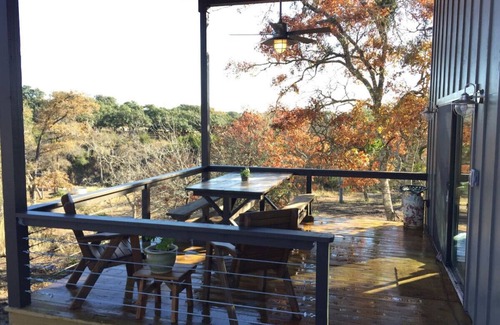 Dripping Springs House | Hilltop Hideaway, Cabin w/view, loft & Light