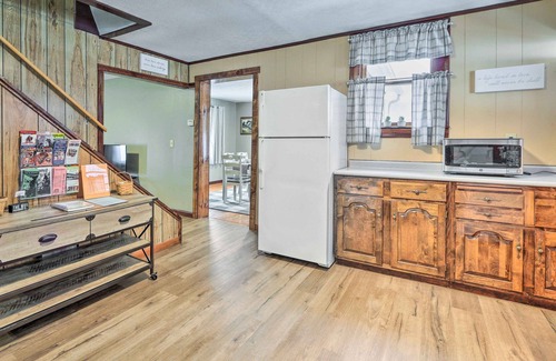 Carbon Hill House | Hilltop Home w/Grill, In Wayne Nat'l Forest