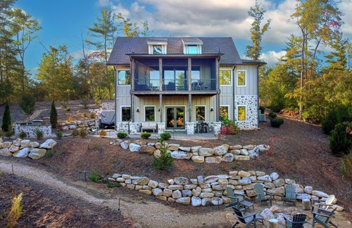 Nebo House | Hilltop Lodge | Opulent Lakefront Living & Private Dock on Lake James!