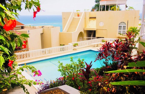Ocho Rios Apartment | Hilltop Panoramic Seascape