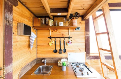 Tallarook House | Hilltop Tiny House by Tiny Away