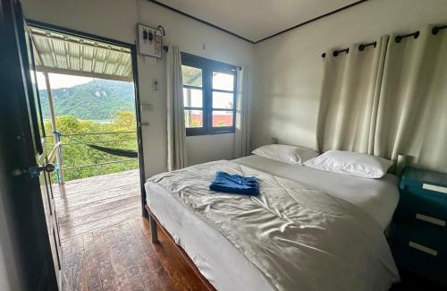 Ko Phi Phi House | Hilltop view - Phi Phi