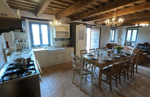 Belmonte Piceno Villa | Hilltop villa with air-conditioning, exclusive use of pool, gym & garden