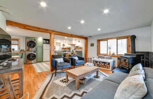 Walton House | Hilltop Walton Getaway with Picturesque Views!