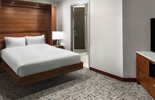 Jeffries Point Hotel | Hilton Boston Logan Airport