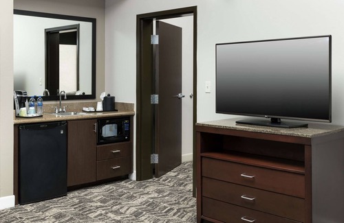 Grapevine Hotel | Hilton Garden Inn DFW North Grapevine