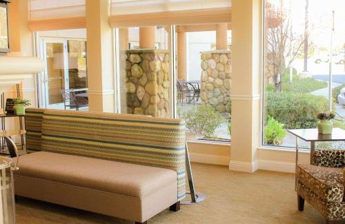 South Bechelli Hotel | Hilton Garden Inn Redding