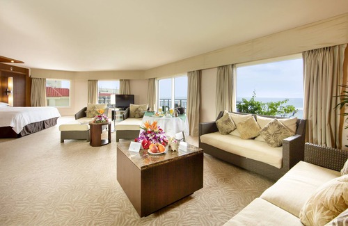 Tumon Resort | Hilton Guam Resort And Spa