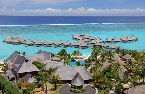 Pihaena Hotel | Hilton Moorea Lagoon Resort and Spa