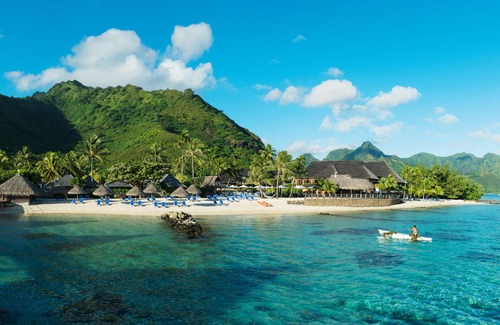 Pihaena Hotel | Hilton Moorea Lagoon Resort and Spa
