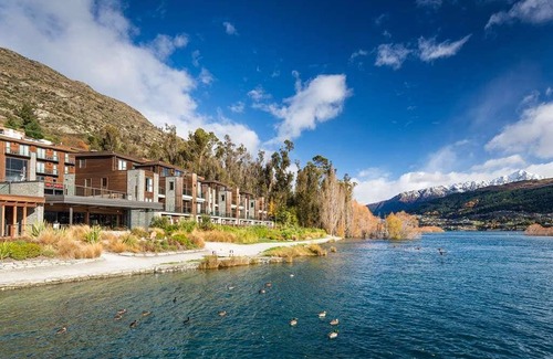 Kelvin Heights Hotel | Hilton Queenstown Resort & Spa