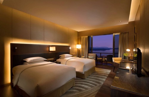 Hongshan Hotel | Hilton Wuhan Optics Valley