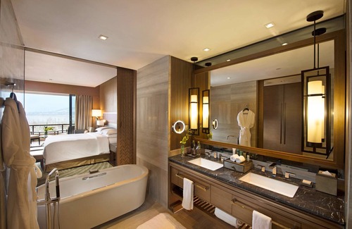 Hongshan Hotel | Hilton Wuhan Optics Valley