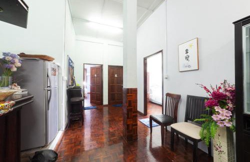 Tanjung Aru House | Hin Loi Guesthouse