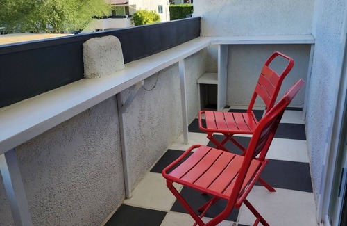 The Mesa Condo | Hip Palm Springs Condo minutes from Downtown, Casino, Hiking Trails, and more!