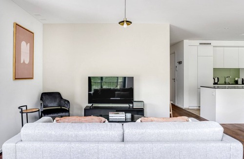 Wollishofen Apartment | Hip Wollishofen 2.5 Room w/W/D & Storage, near Market, by Blueground