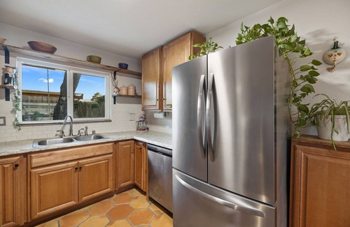 Morongo Valley House | Hipster Chic Dog-Friendly Oasis in Morongo Valley