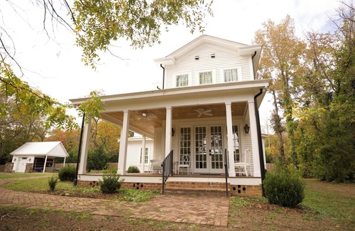 Lexington - Salisbury House | Historic 1885 C.A. Snider House