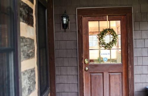 Gnaw Bone Cabin | Historic 3 bedroom cabin on 110 acres
