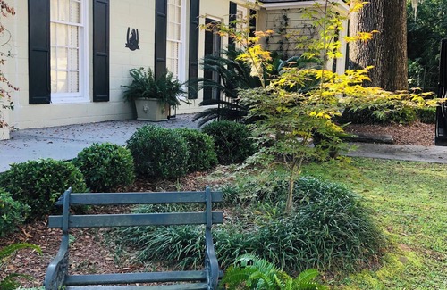 Walterboro House | Historic 3-bedroom house walking distance to downtown Walterboro with WiFi, AC