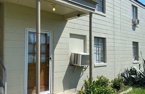 Valdosta House | Historic Apartment 1BR 1BA Ideal for longer stays 2F