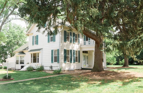 Waterloo House | Historic B&B in a beautiful setting!