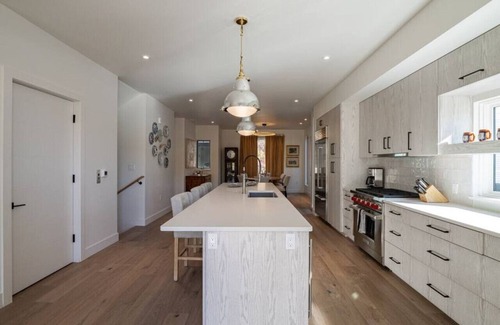 Basalt Apartment | Historic Basalt New TH on River!
