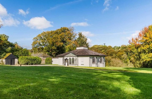 Innishannon House | Historic Belmont House built in 1820 in beautiful West Cork.