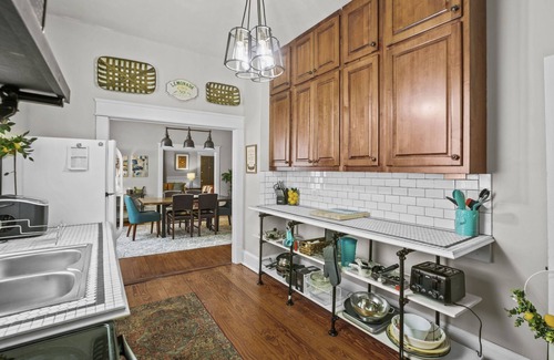 Greenville House | Historic Bungalow 2 Blocks from Uptown Action & 6 Blocks from ECU!