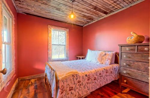 Bryson City House | Historic Cabin with Porch and Firepit 5 Minutes from Bryson City