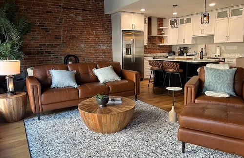 Playhouse Square Apartment | Historic Charm - 2-bedroom spacious walk up loft in the heart of Cleveland