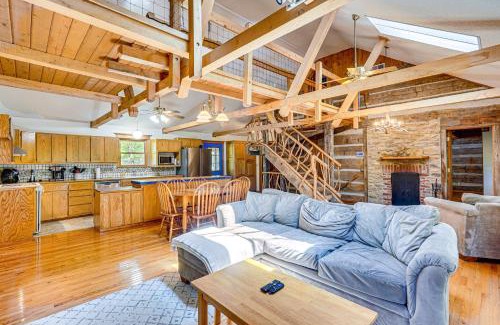 Rucker House | Historic Clark Cabin with Deck and Fishing Pond Access